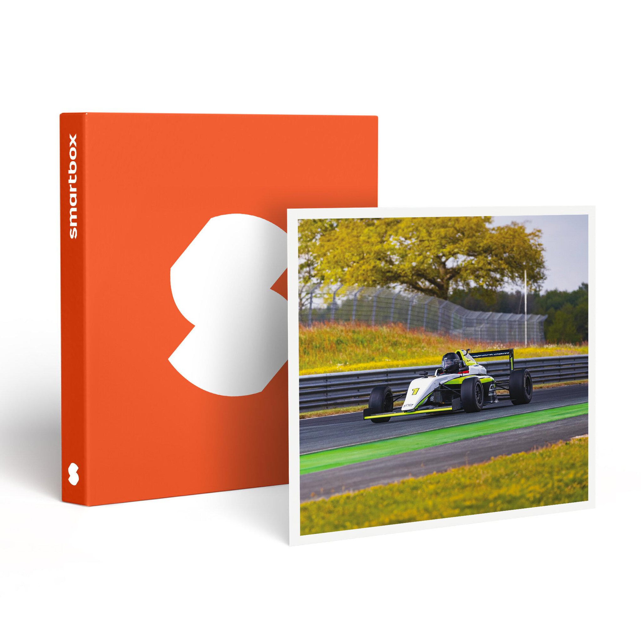 Smartbox Stage de pilotage monoplace : 15 tours sur le circuit de nogaro en formule 4 tatuus - coffret cadeau sport & aventure