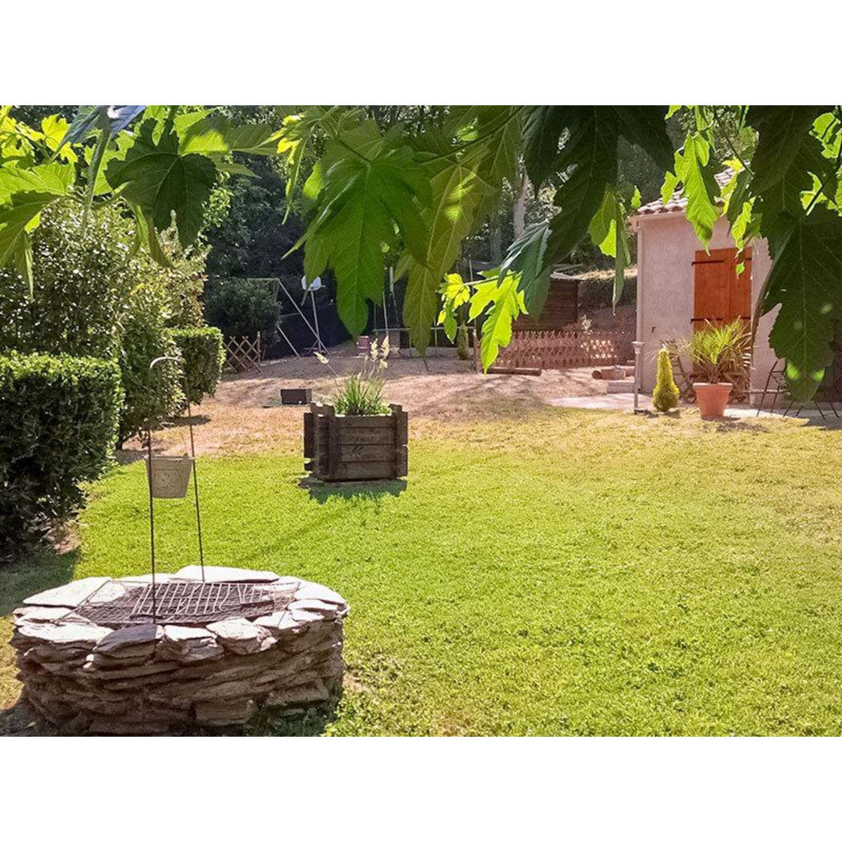 Smartbox Escapade gourmande en Provence : 2 jours en chambre d'hôtes avec dîner près de Toulon - Coffret Cadeau Séjour