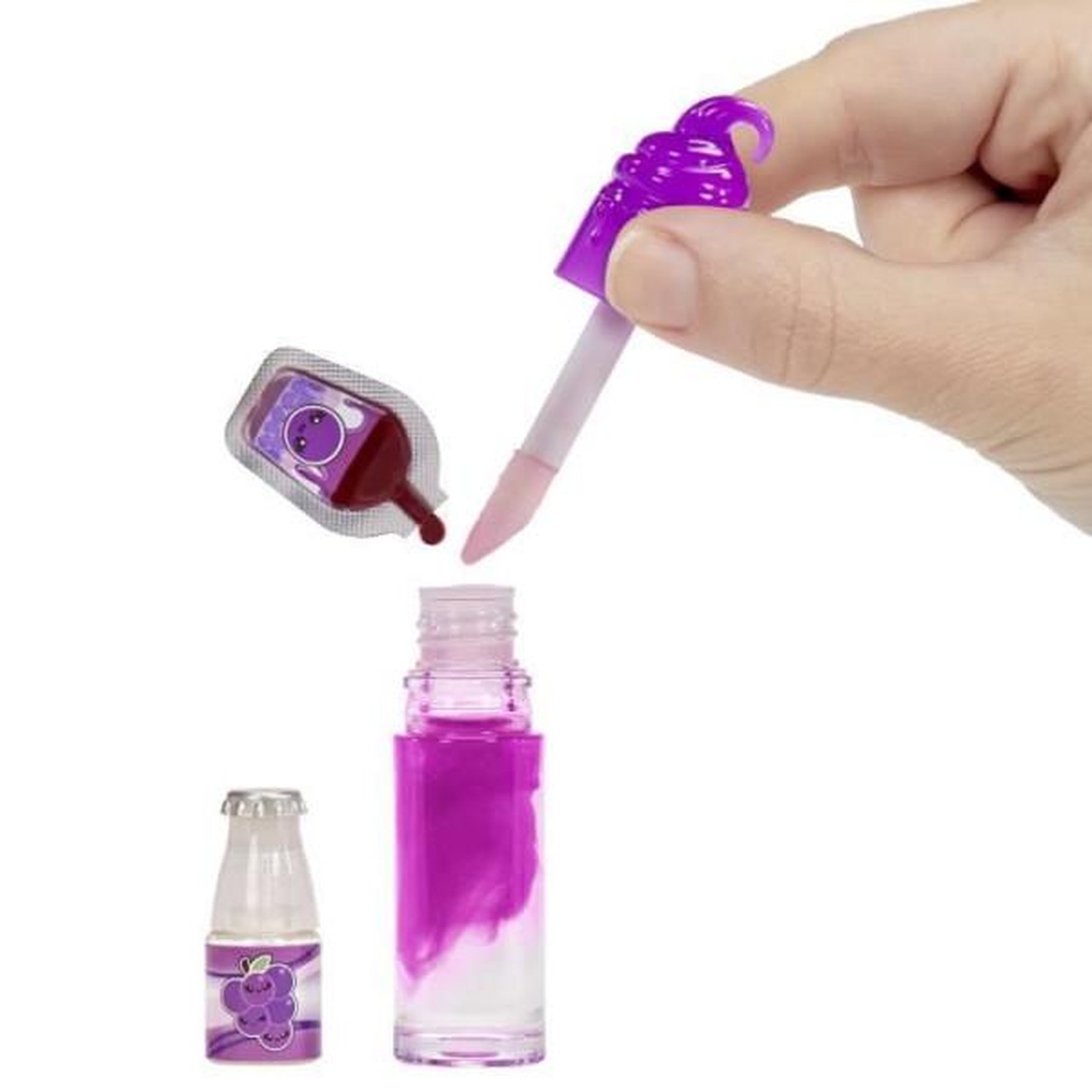 Voir la diapositive 2 : L.O.L. SURPRISE! Yummiland - 1 poupée 10 cm et un gloss pailleté a créer - Greta - Goût Raisin - Des 4ans