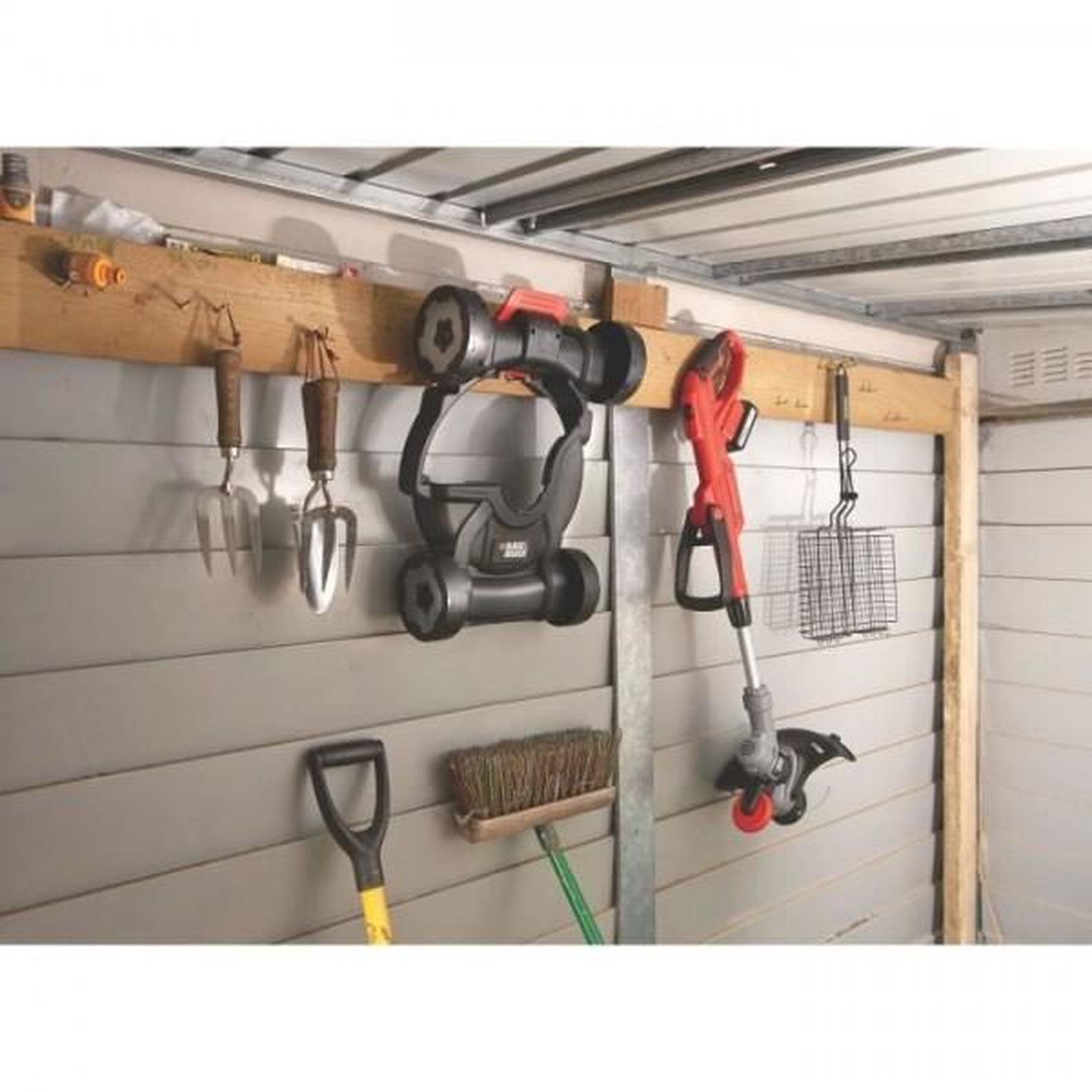 Voir la diapositive 4 : Black et Decker Tondeuse a Gazon Outil 3en1 sur batterie 18V 28cm de coupe BLACK+DECKER STC1820CM - Grande autonomie