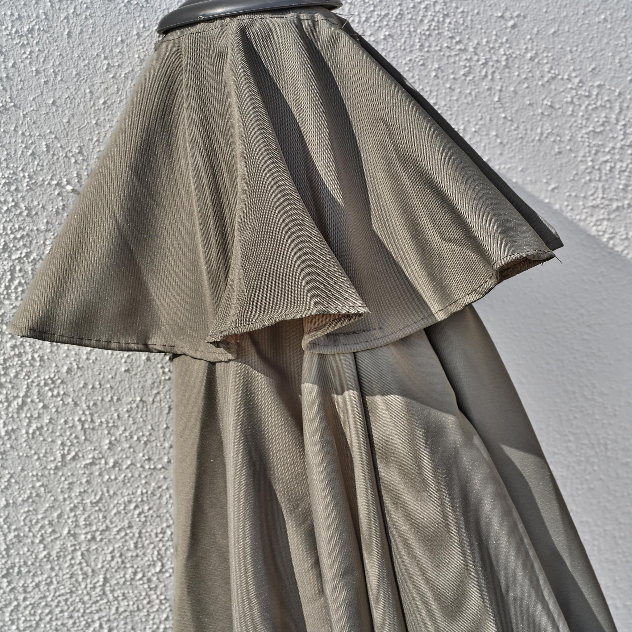 Voir la diapositive 6 : DCB GARDEN Parasol à manivelle en aluminium  et toile
