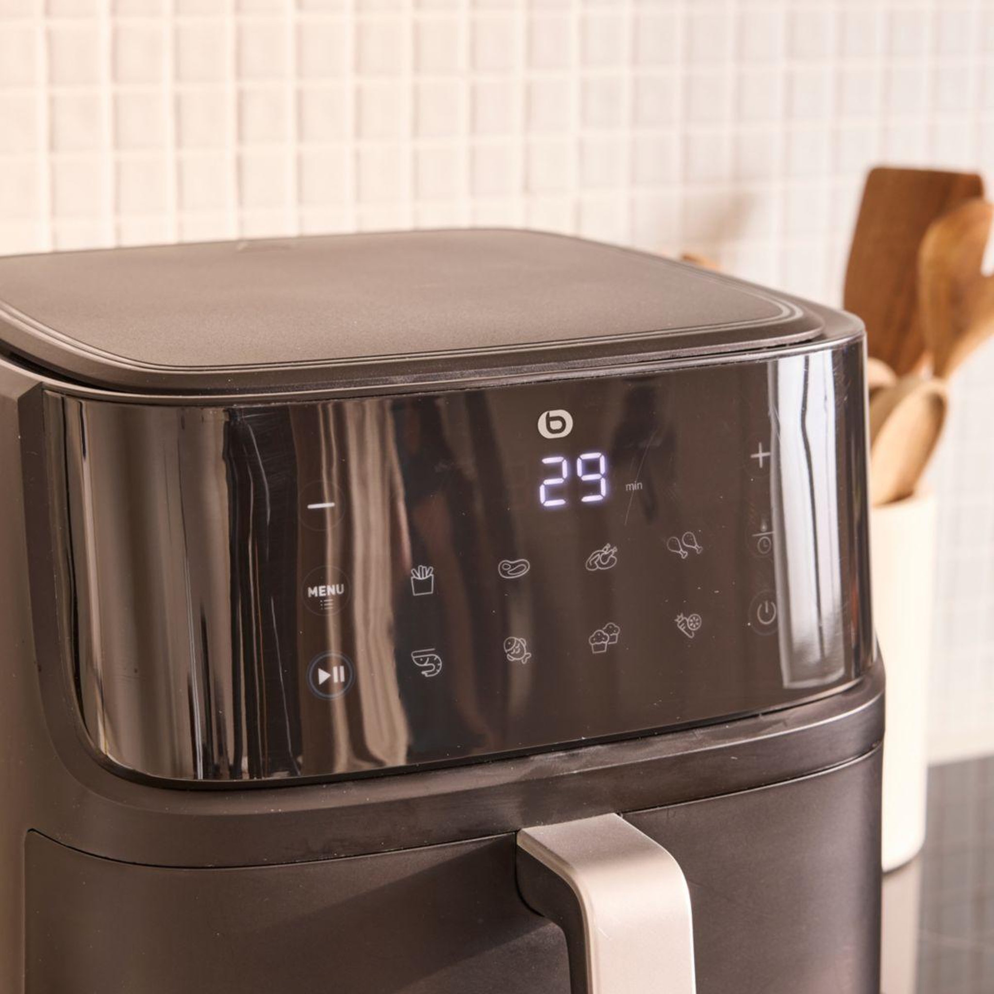 Voir la diapositive 5 : ESSENTIEL B Friteuse sans huile eaf4 dual heat 7.6l