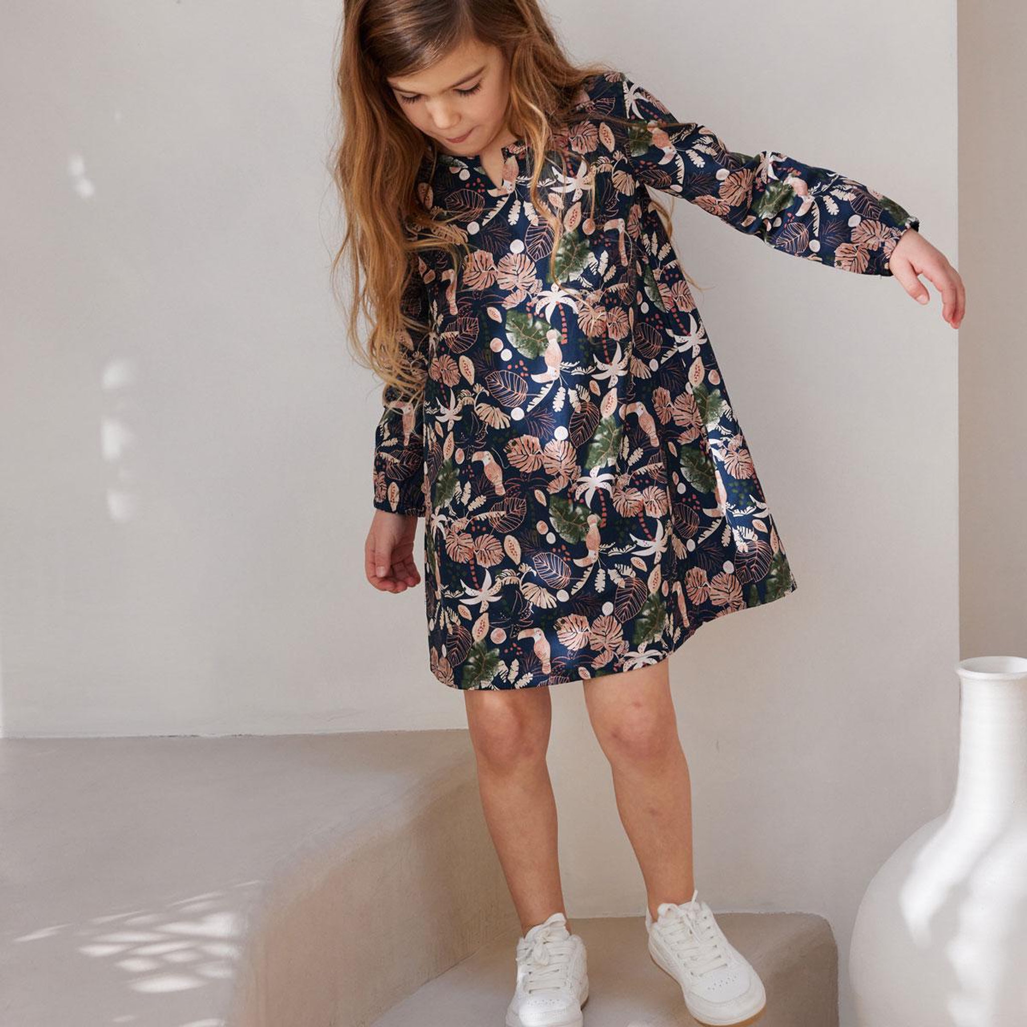 Voir la diapositive 6 : Petit Béguin Robe bébé Para
