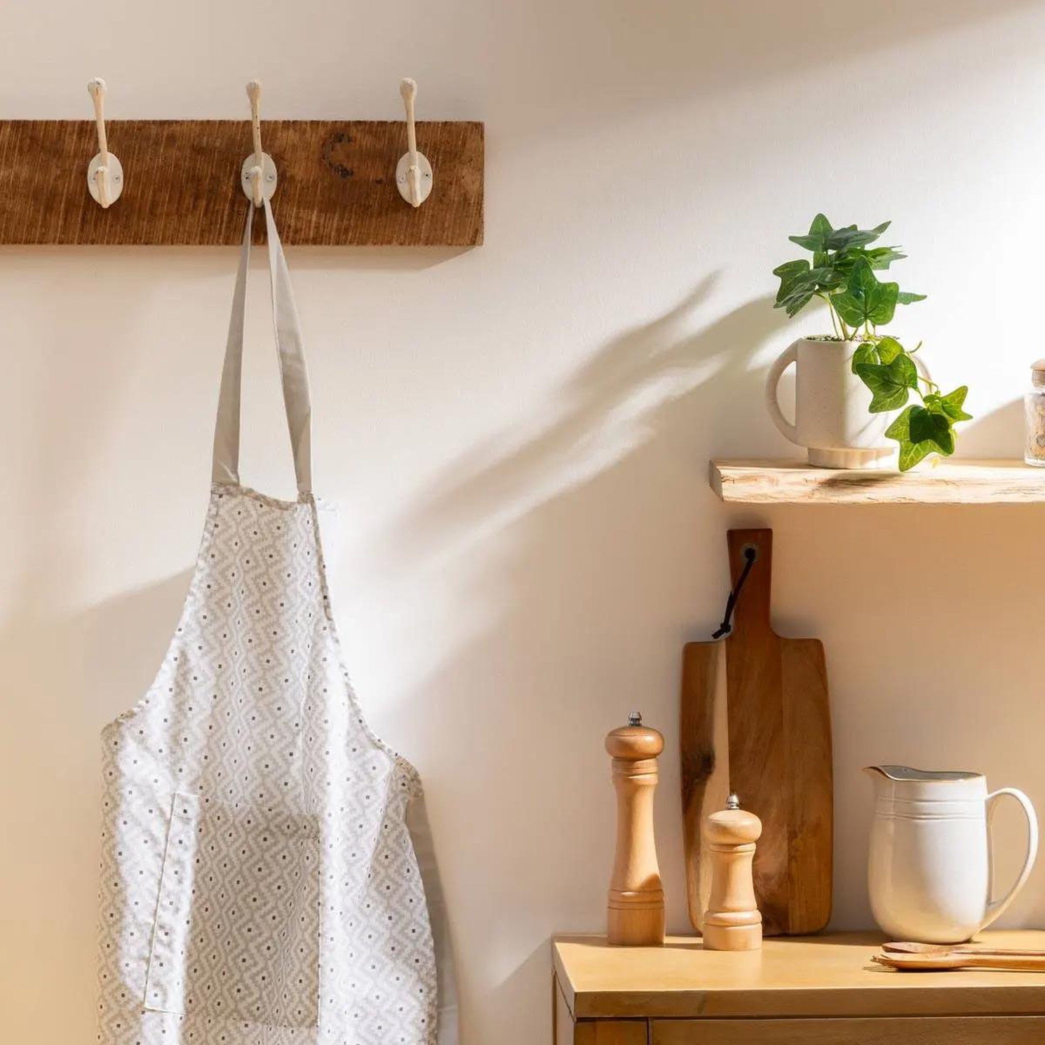 Voir la diapositive 3 : ATMOSPHERA Tablier de cuisine imprimé  etnik  80cm gris