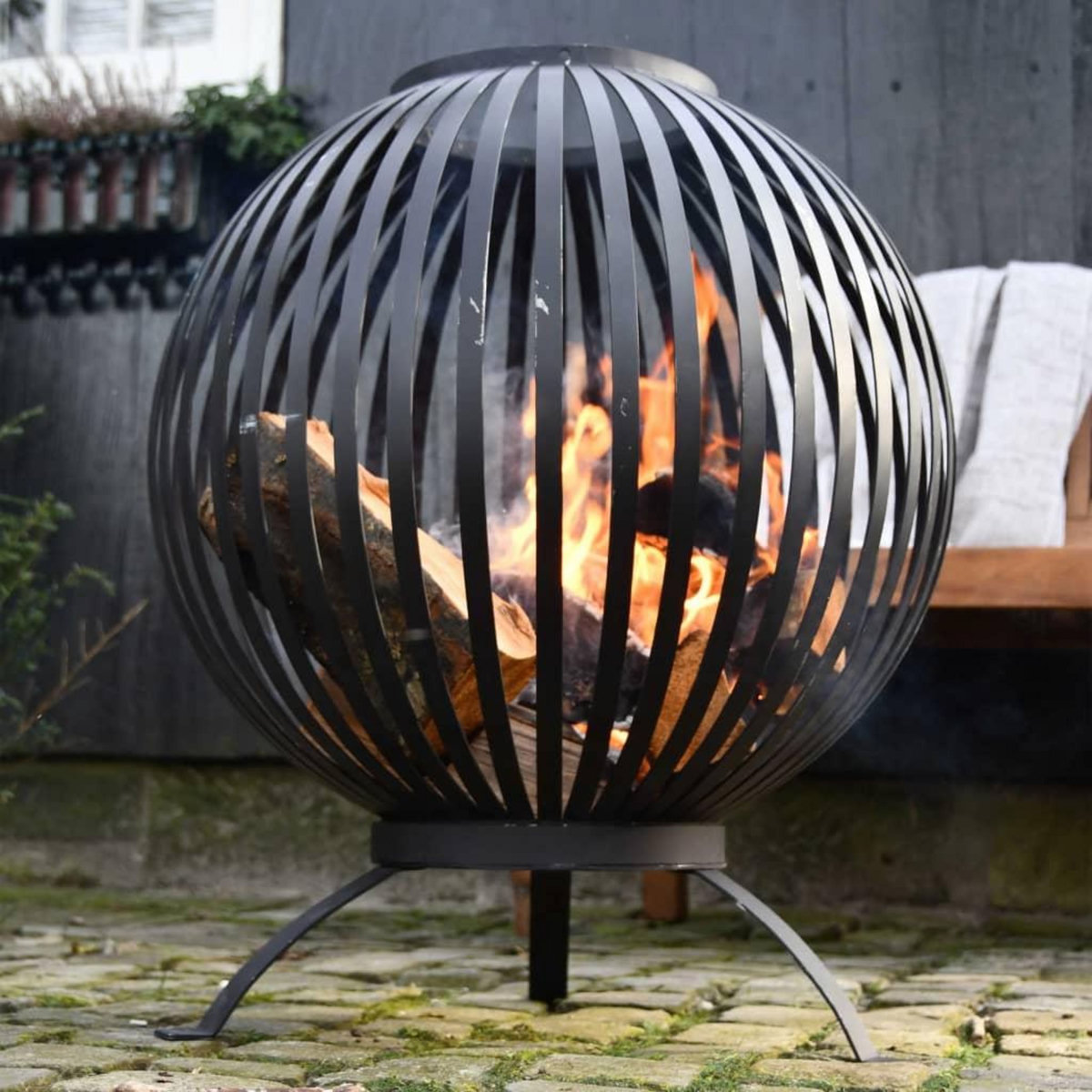 ESSCHERT DESIGN Esschert Design Balle a feu Bandes Noir Acier au carbone FF400