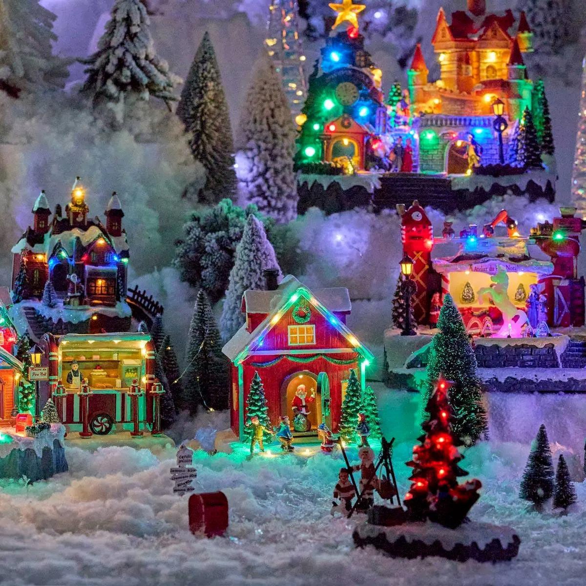 Voir la diapositive 4 : ATMOSPHERA Maison du père noël atmosphera lira 208850