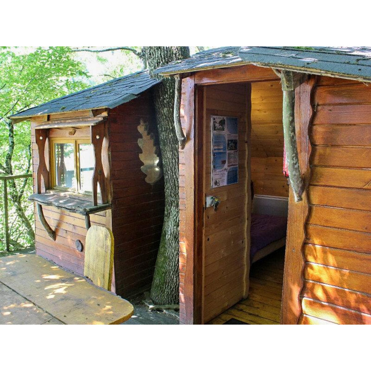 Smartbox 3 jours en famille dans une maison dans les arbres avec mini-golf près de Poitiers - Coffret Cadeau Séjour