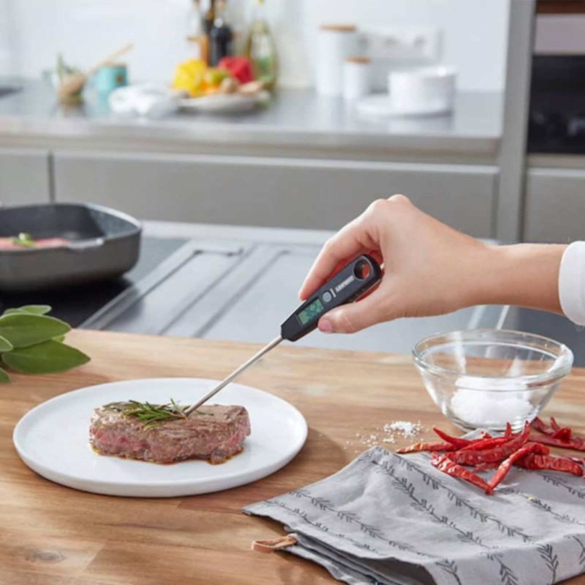 Leifheit Leifheit Thermomètre numérique de cuisine Noir 03095