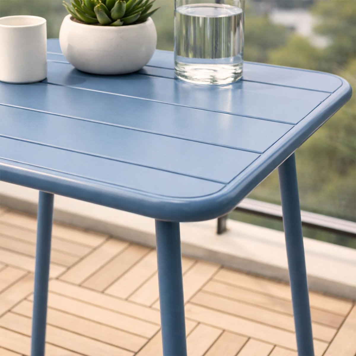 CONCEPT USINE Table carrée 2 places 50x50cm bleu BERGAME