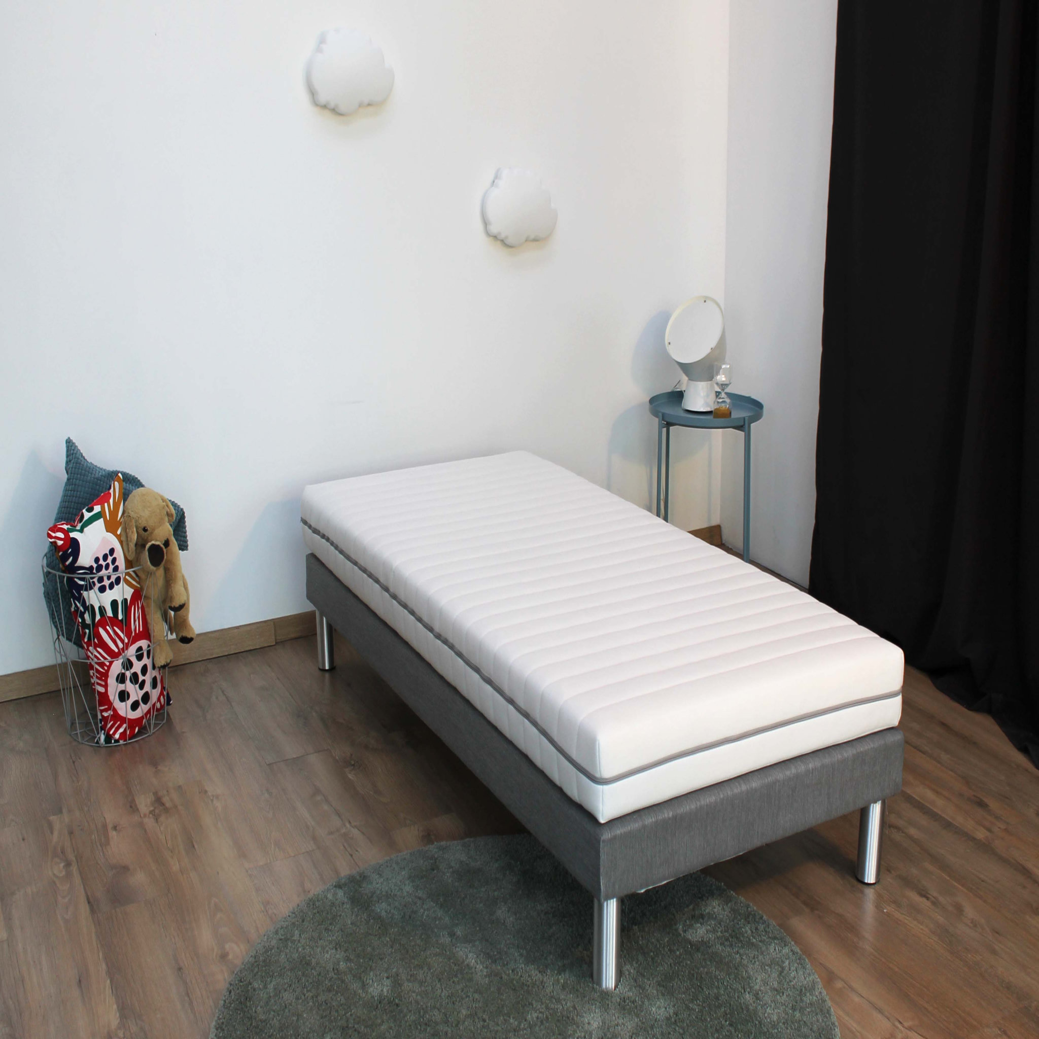Voir la diapositive 6 : Matelas mousse 90x190cm ZIP