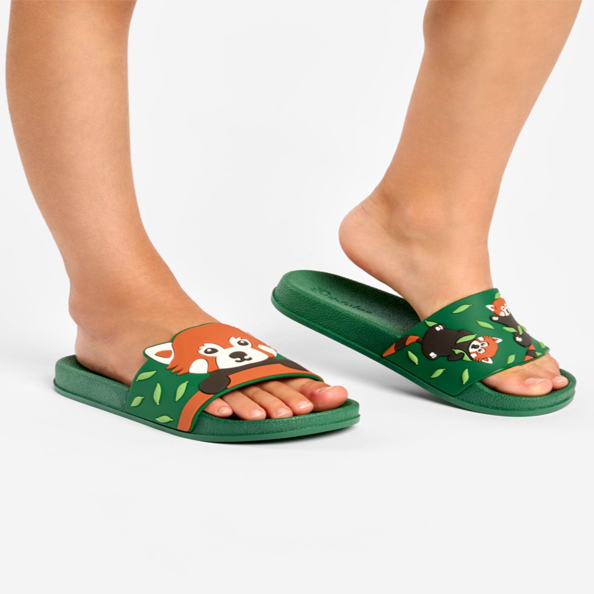 Voir la diapositive 5 : DEDOLES Claquettes enfants panda roux