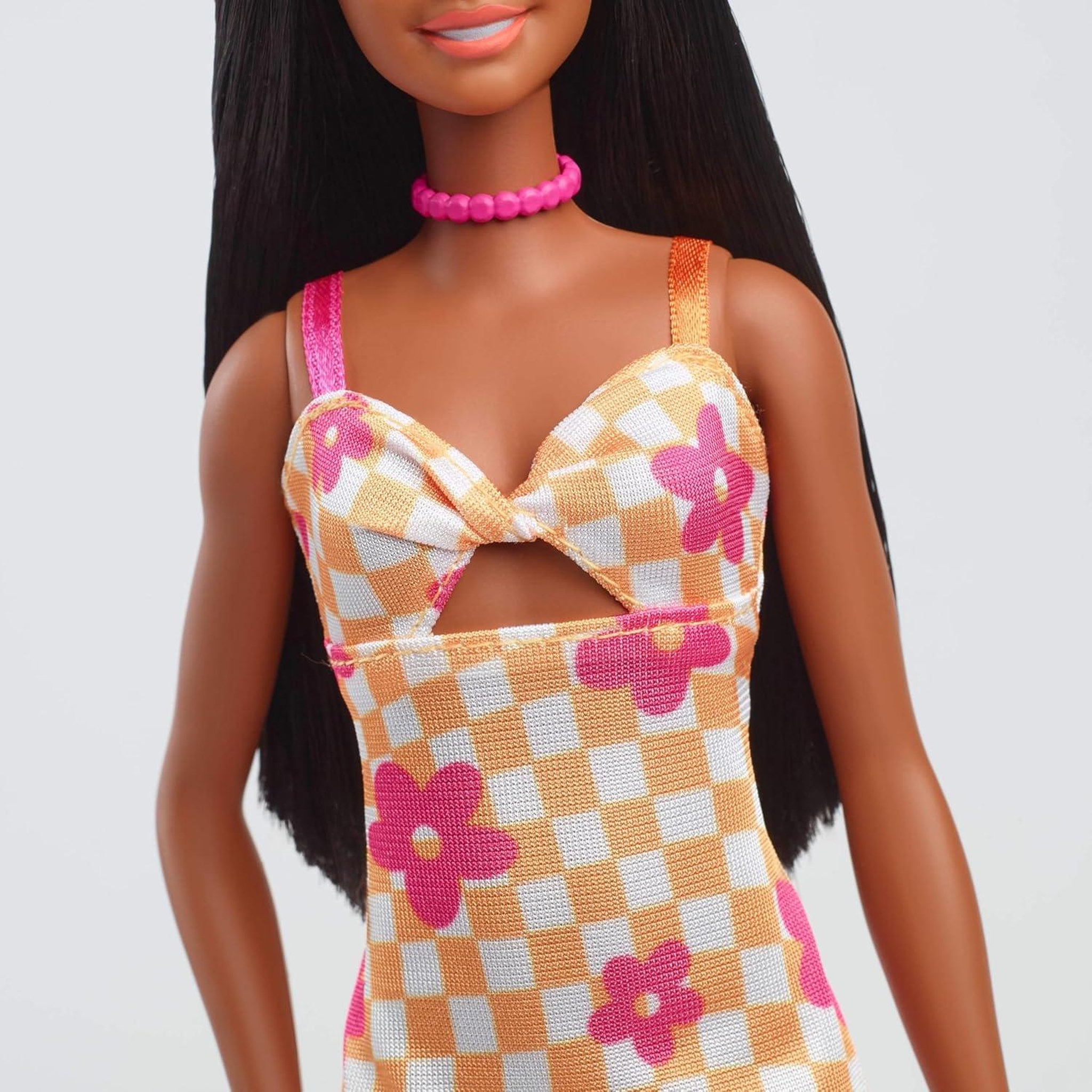 Voir la diapositive 4 : MATTEL Barbie - Poupée Fashionistas Spring aux cheveux noirs