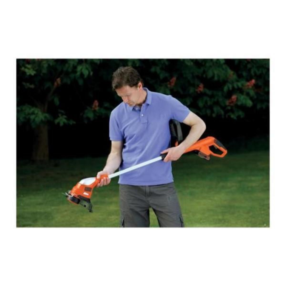 Black et Decker Coupe-Bordure BLACK+DECKER 23 cm 18 V 2 Ah - GLC1823L20-QW - Tete Pivotante 180°
