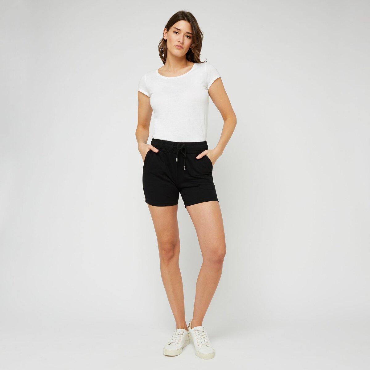 INEXTENSOSPORT Short noir de sport uni femme pas cher 