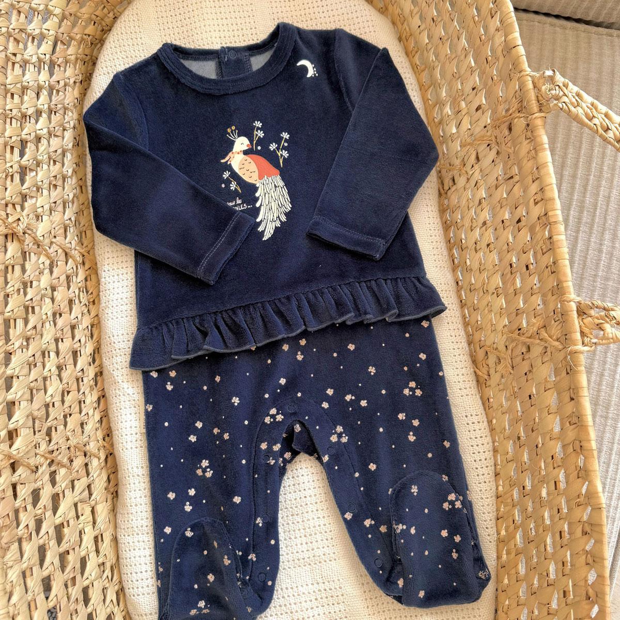 Voir la diapositive 4 : PETIT BEGUIN Pyjama bébé en velours ollie
