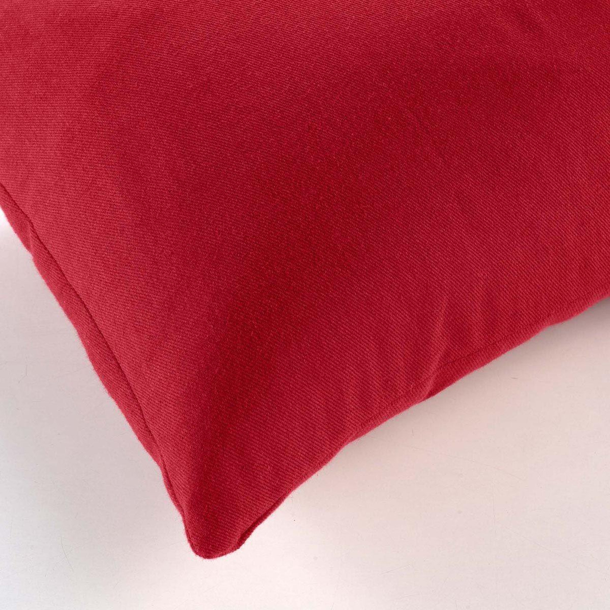 Voir la diapositive 2 : Douceur d'Intérieur Coussin déco  twily  30x50cm rouge
