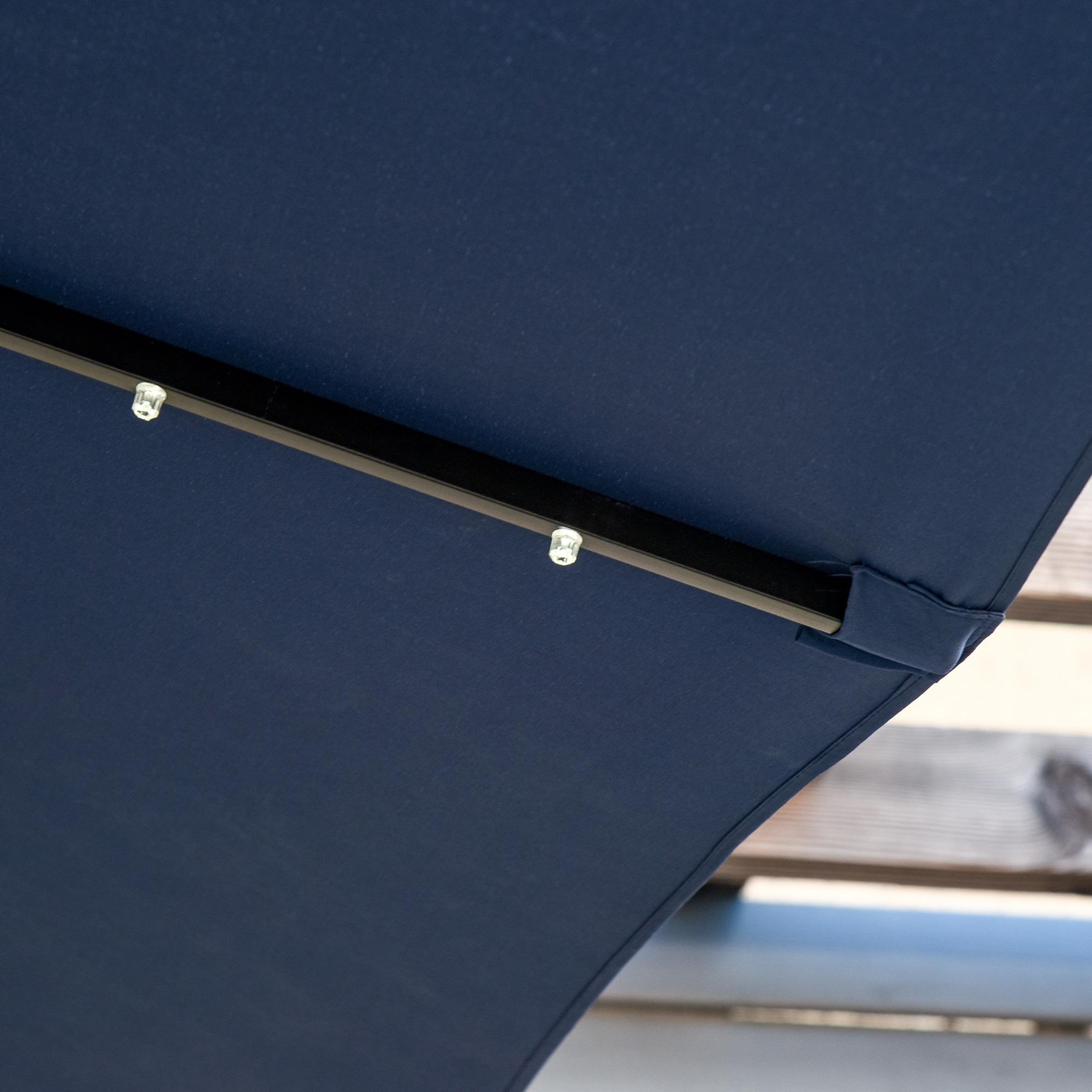 Voir la diapositive 6 : OUTSUNNY Parasol lumineux rectangulaire inclinable dim. 2,68L x 2,05l x 2,48H m parasol LED solaire métal polyester haute densité bleu