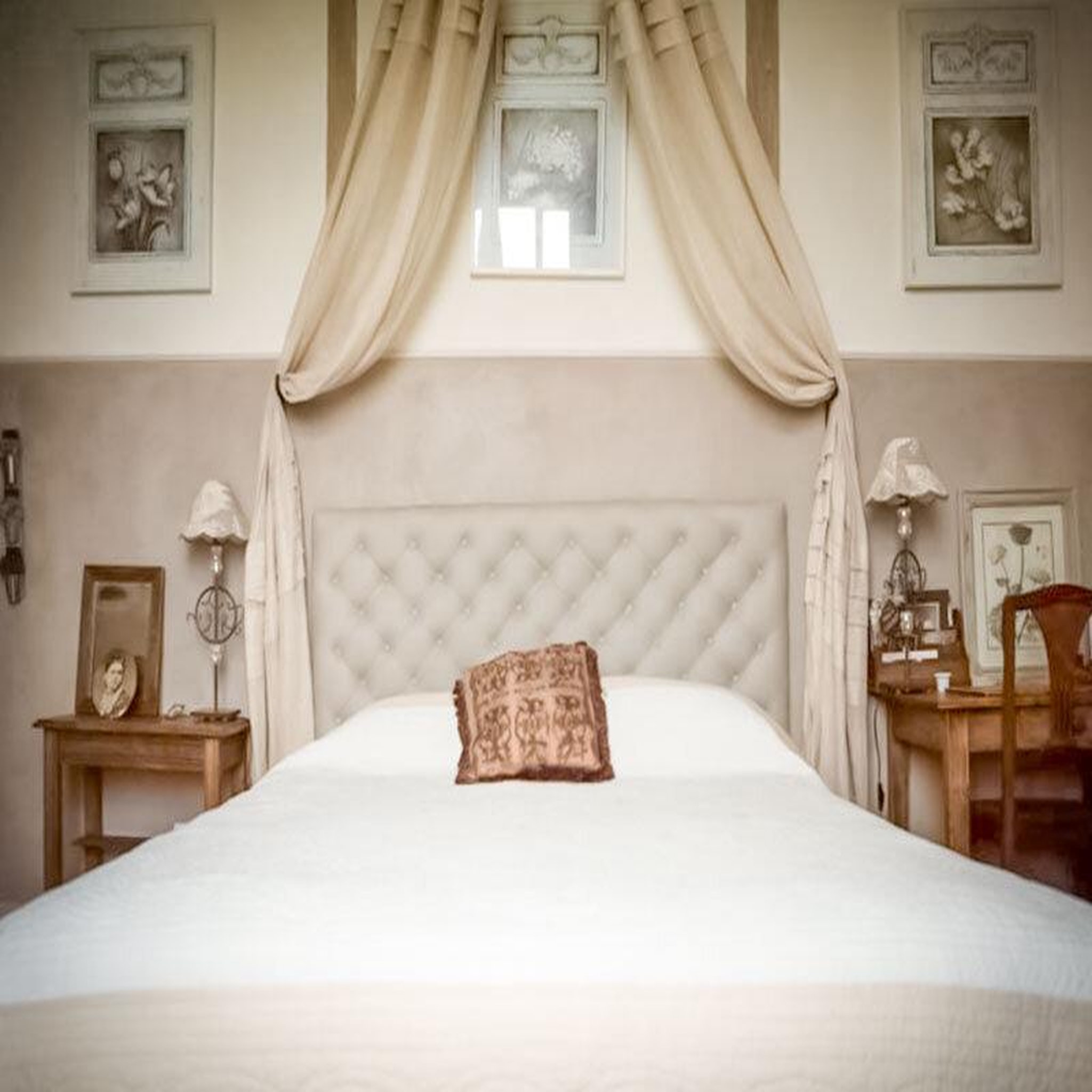 Voir la diapositive 2 : Smartbox 2 jours dans un château 4* avec dîner et bain bouillonnant près de nantes - coffret cadeau séjour