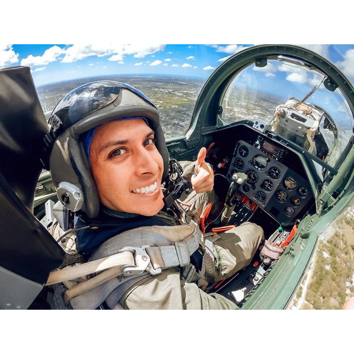 Smartbox Vol de 30 minutes sur avion de chasse L-39 Albatros au-dessus des Alpes suisses - Coffret Cadeau Sport & Aventure