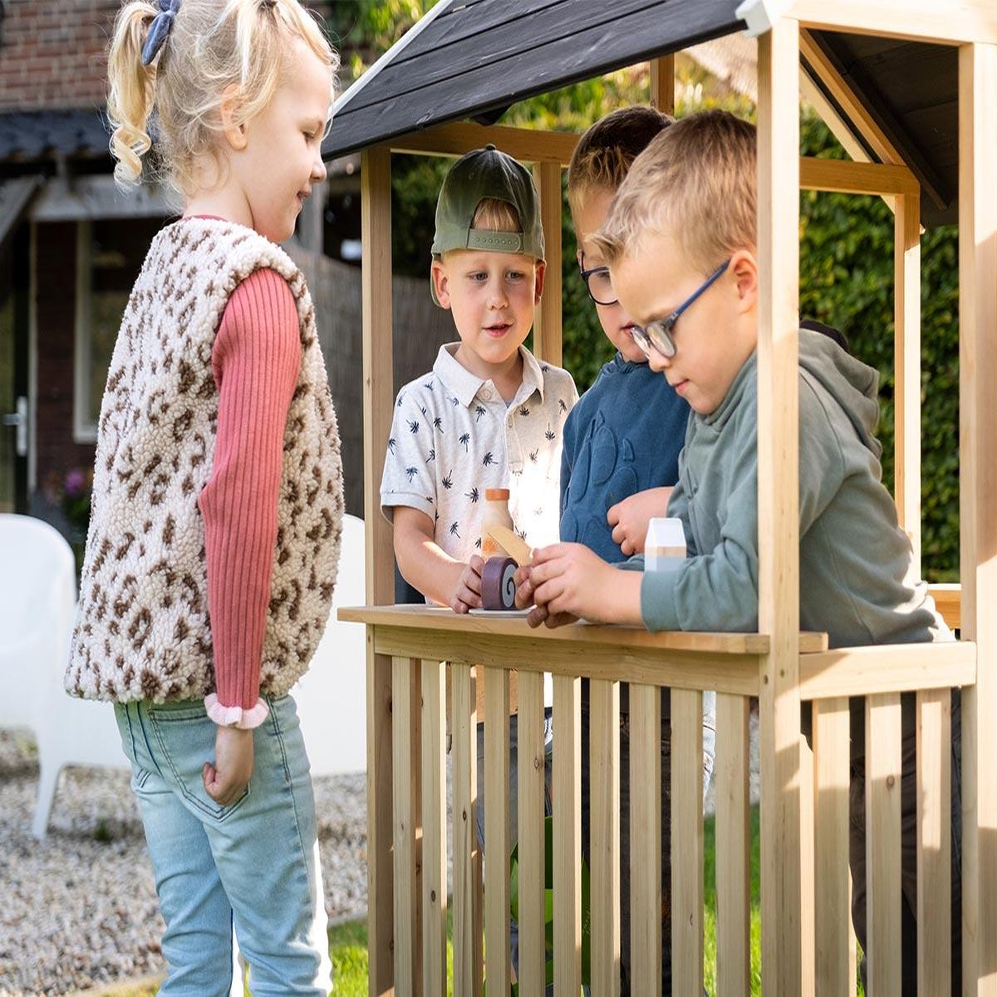 Voir la diapositive 5 : EXIT TOYS Maisonnette en bois pour enfants panorama 100 - exit toys