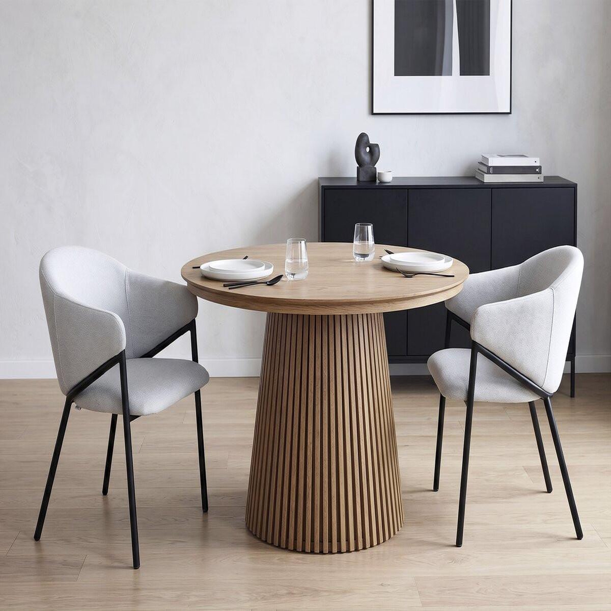 Voir la diapositive 2 : Habitat et Jardin Lot de 2 chaises de salle à manger en tissu et métal  auralis  - gris clair