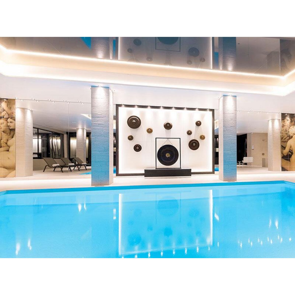 Smartbox 2 jours en chambre Deluxe avec dîner et accès à l'espace spa en hôtel 4* proche de Lyon - Coffret Cadeau Séjour