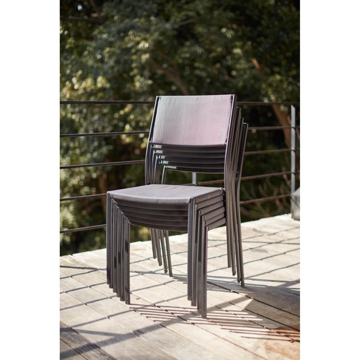 CONCEPT USINE Table de jardin et 6 chaises en céramique et pieds en métal MICA