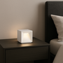 Voir la diapositive 2 : Lumisky Lampe de table cube LED CUBOX Blanc Aluminium 10 cm
