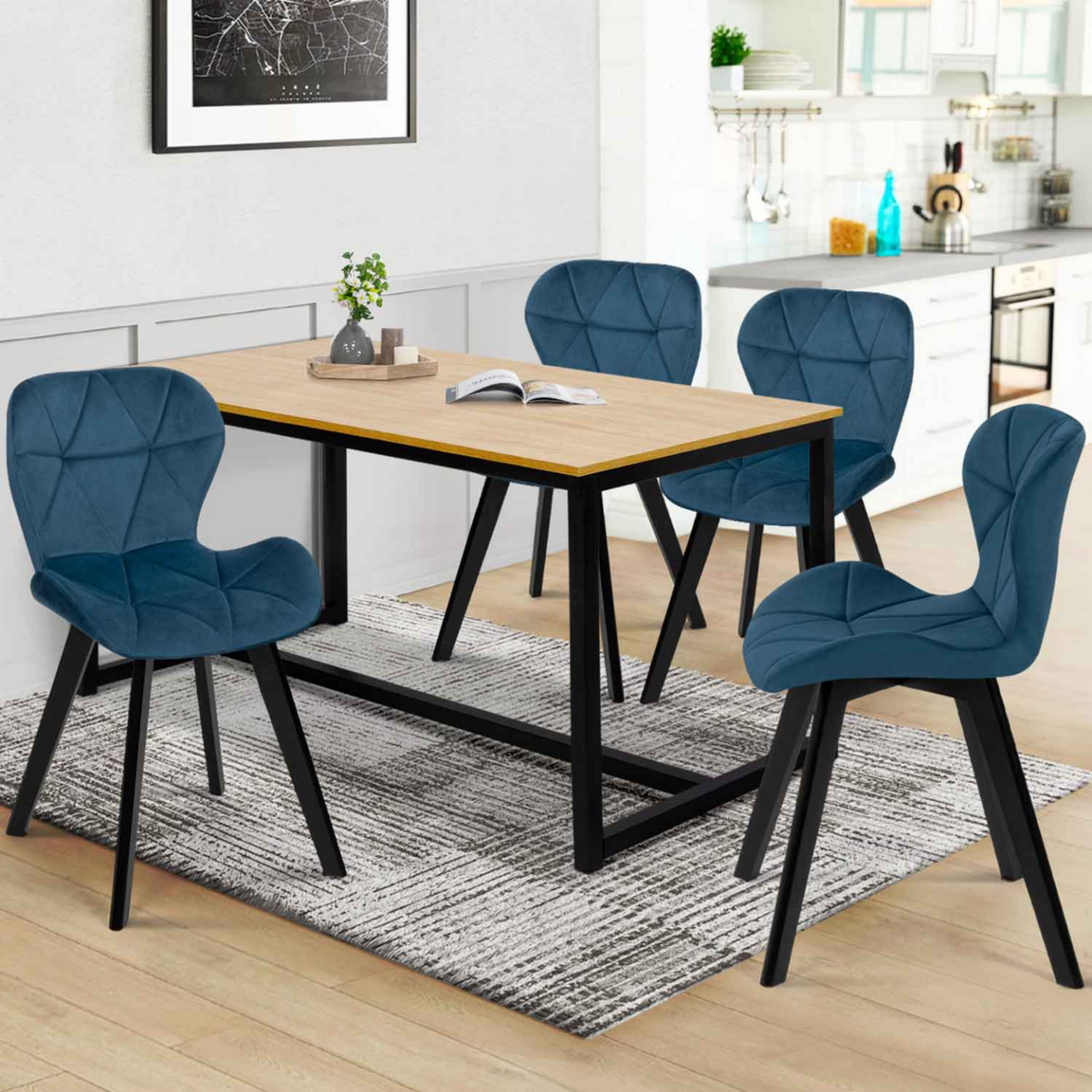 ID MARKET Lot de 4 chaises ROBINE en velours bleu pieds noirs