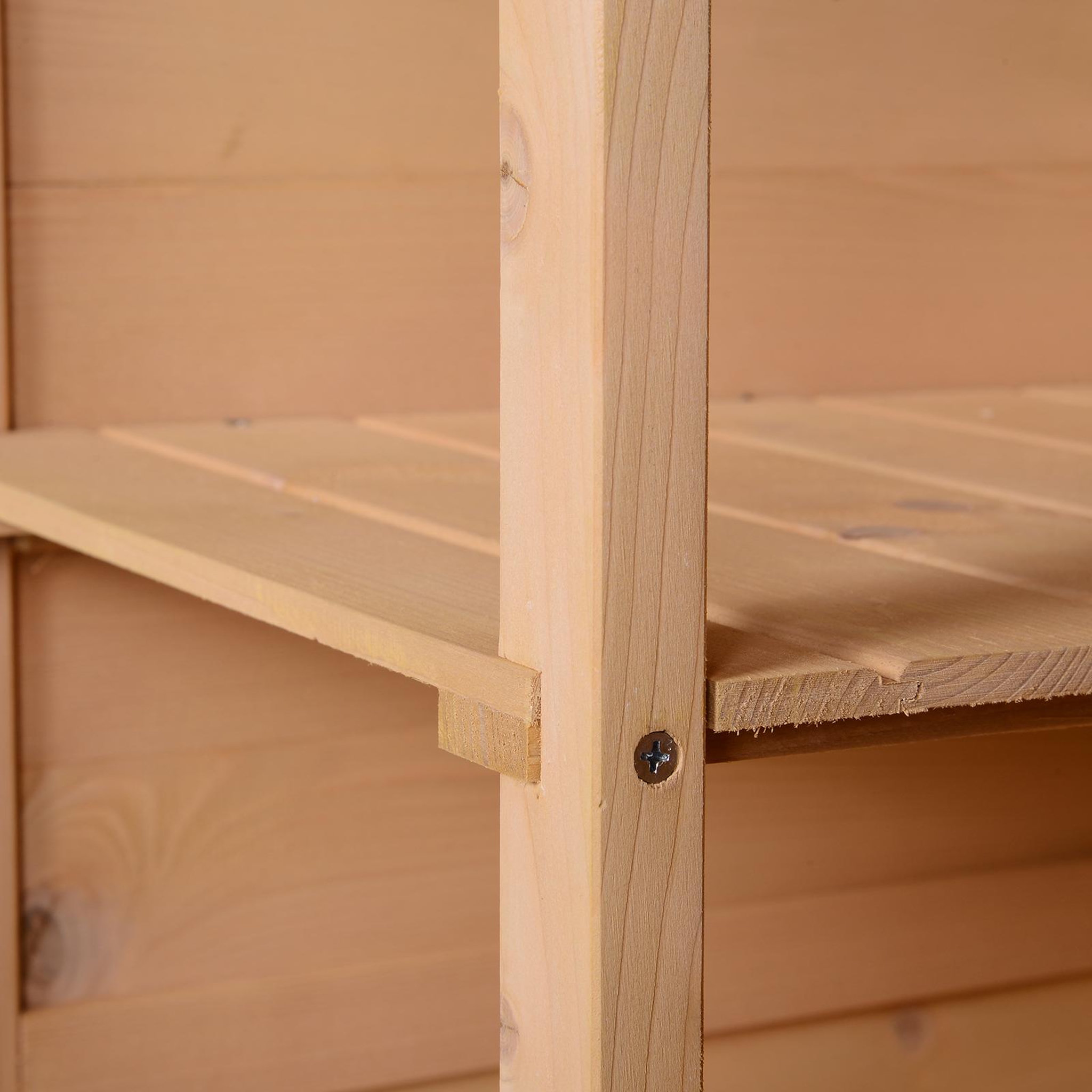 Voir la diapositive 6 : OUTSUNNY Armoire abri de jardin remise pour outils - grande porte verrouillable loquet - 2 étagères - toit bitumé incliné bois de sapin pré-huilé