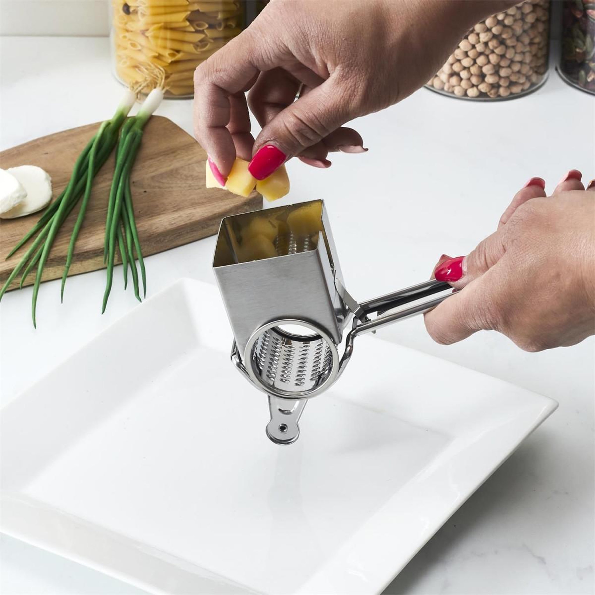 Voir la diapositive 6 : COOK CONCEPT Râpe à fromage à manivelle  inox  20cm argent