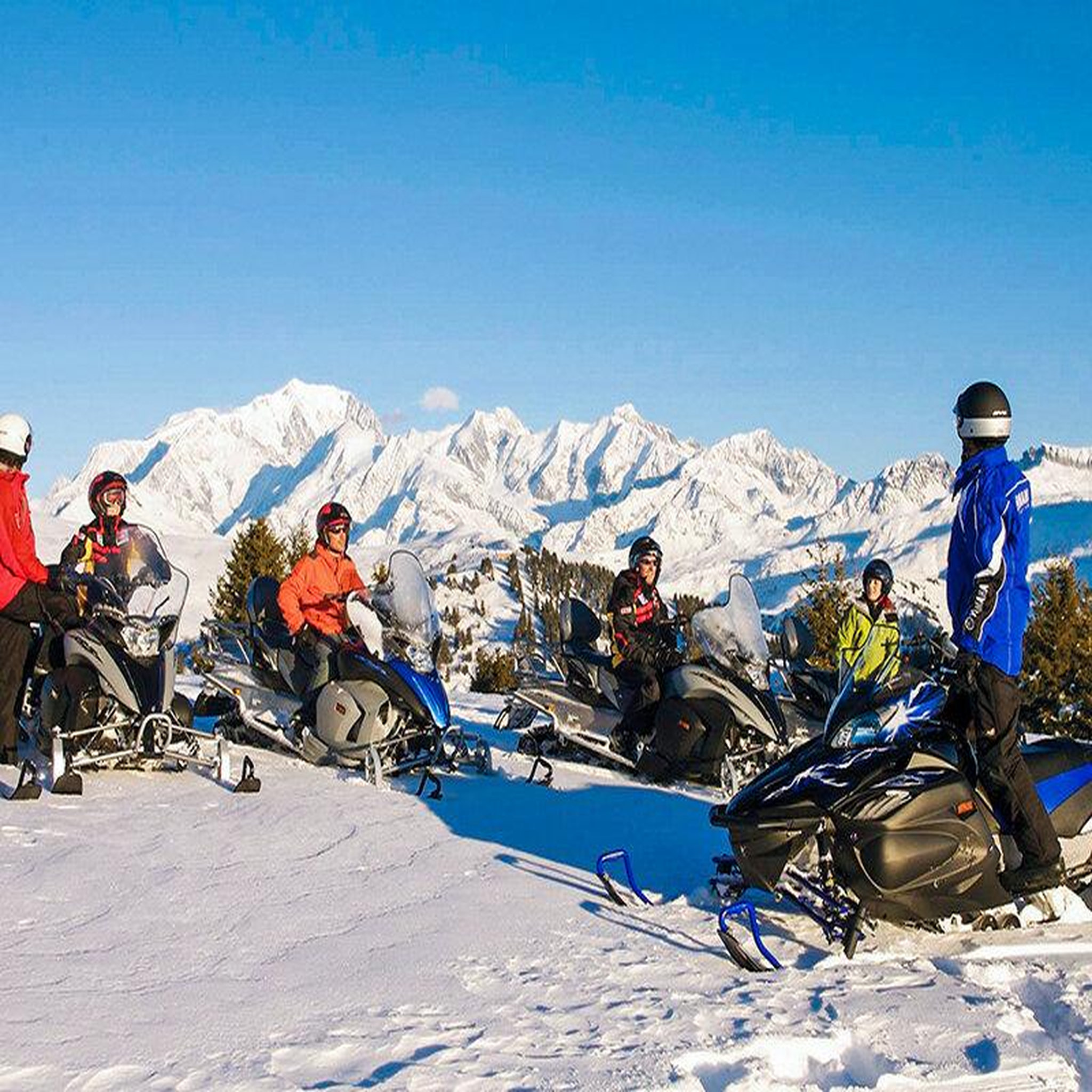 Voir la diapositive 5 : Smartbox 2 jours insolites dans les Alpes : 1 nuit en igloo avec dîner et randonnée en motoneige - Coffret Cadeau Multi-thèmes