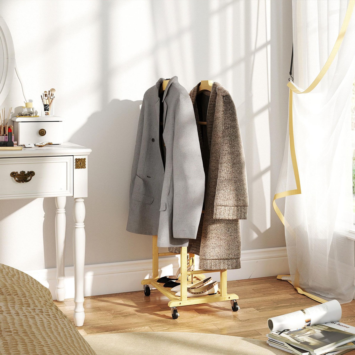 HOMCOM Valet de chambre mobile bois bambou verni - 2 cintres, 4 barres, 2 étagères - dim. 47 x 33 x 105 cm