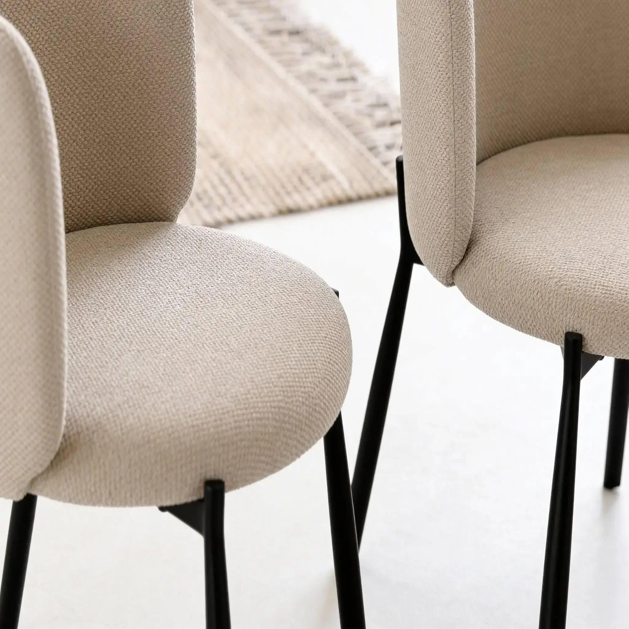 Voir la diapositive 3 : CASANOVA PARIS Ora - lot de 2 chaises pieds en métal noir