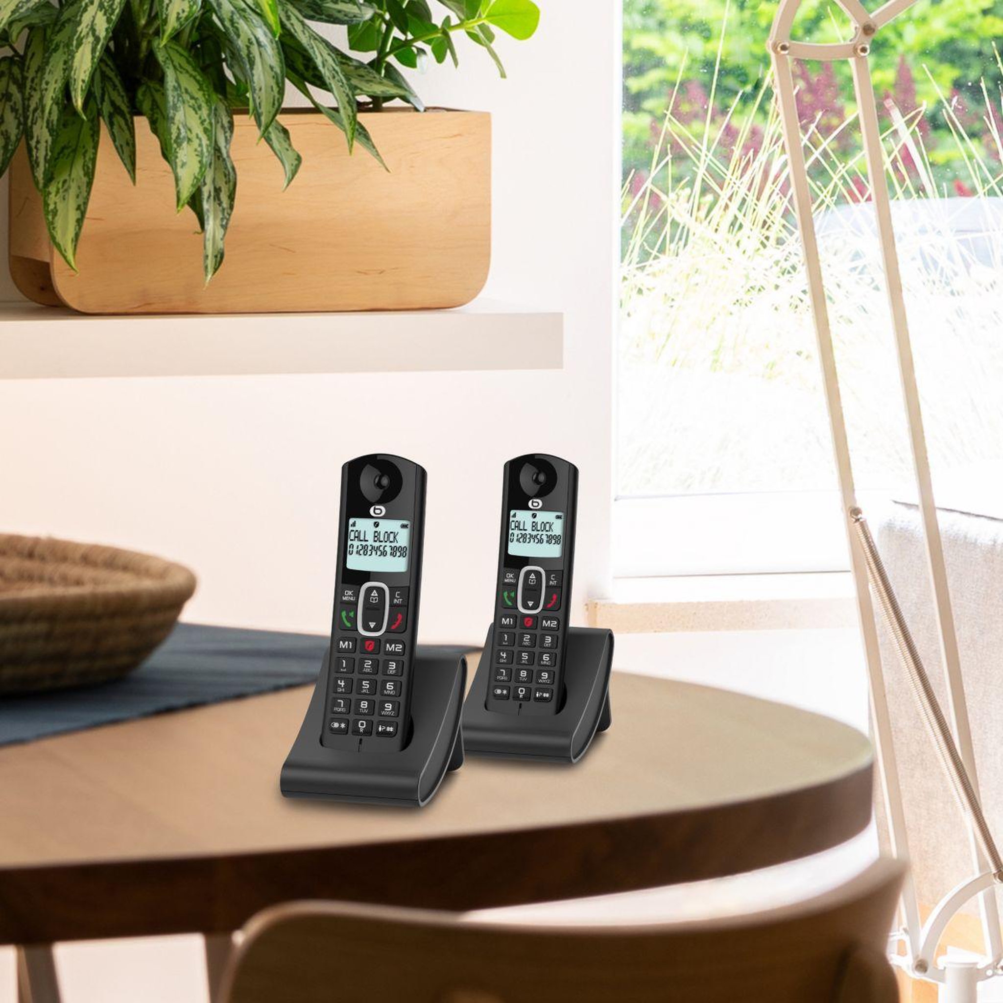 Voir la diapositive 3 : ESSENTIEL B Téléphone sans fil Tribu duo V3
