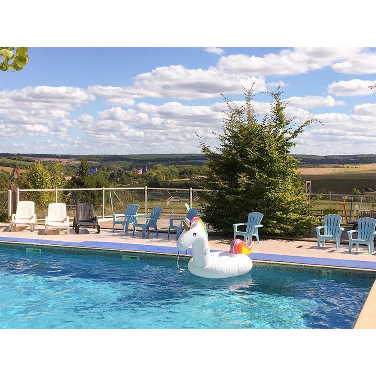 Smartbox 2 jours insolites en chalet au cœur de la forêt en Bourgogne - Coffret Cadeau Séjour