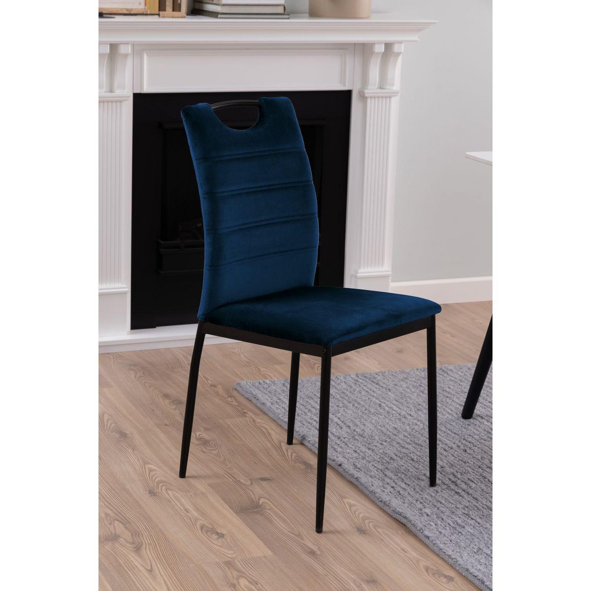 TOILINUX Lot de 4 Chaises de salle à manger Dina effet velours et métal