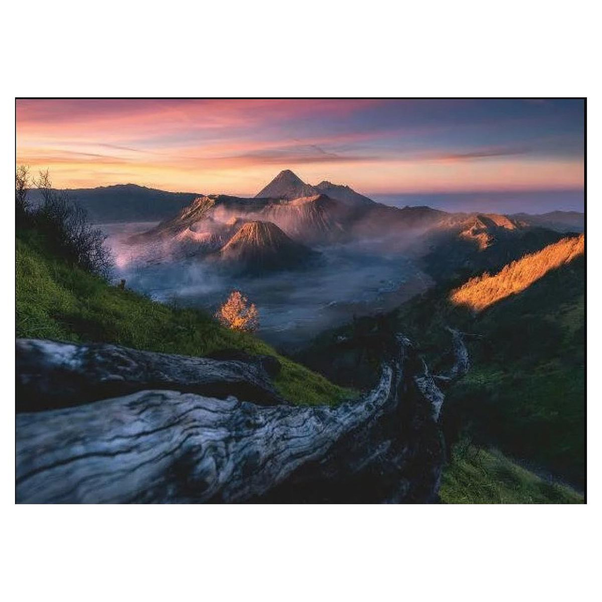 Voir la diapositive 2 : RAVENSBURGER 1000 p mont Bromo Indonesie