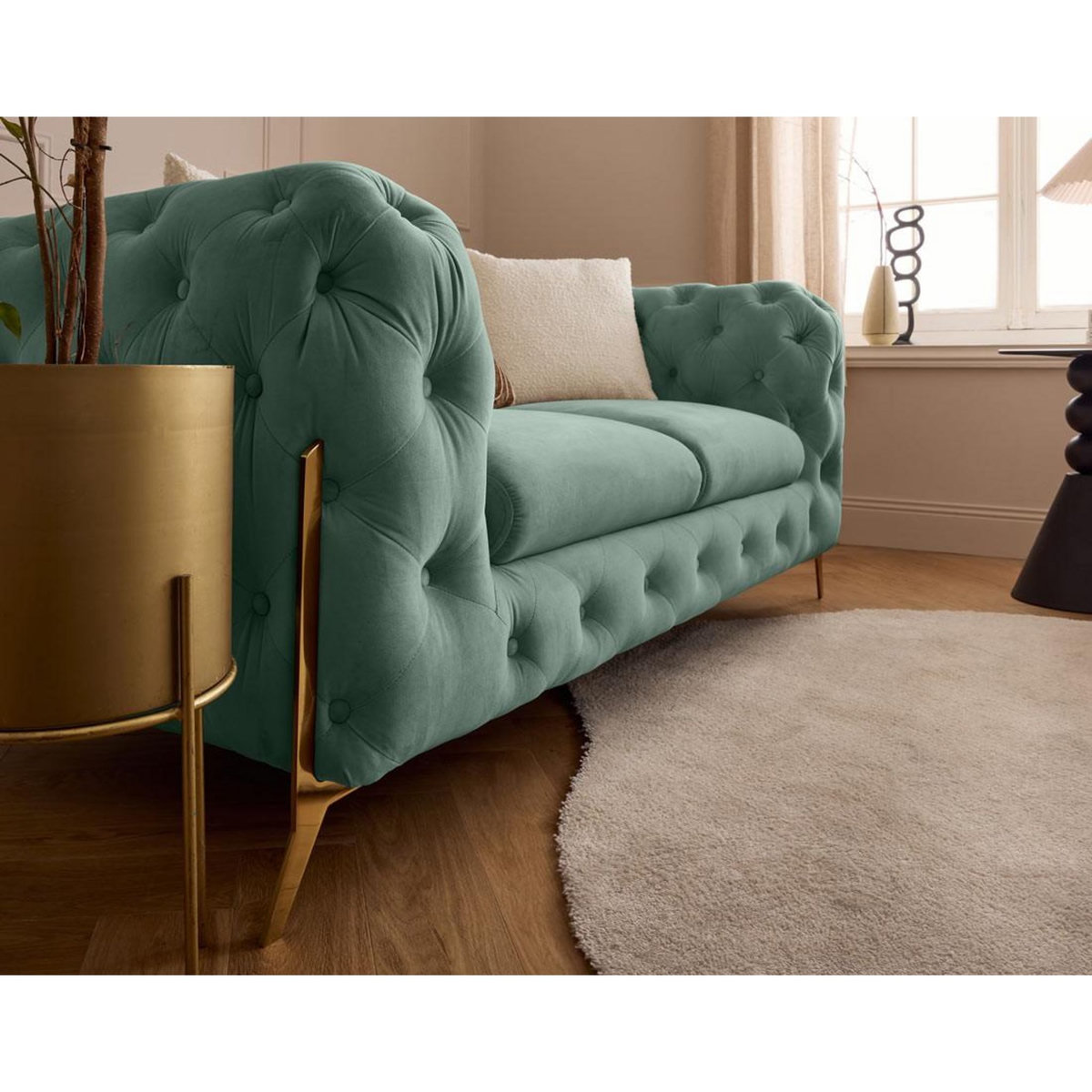 LISA DESIGN Camden - canapé 2 places chesterfield en velours - pieds en métal doré