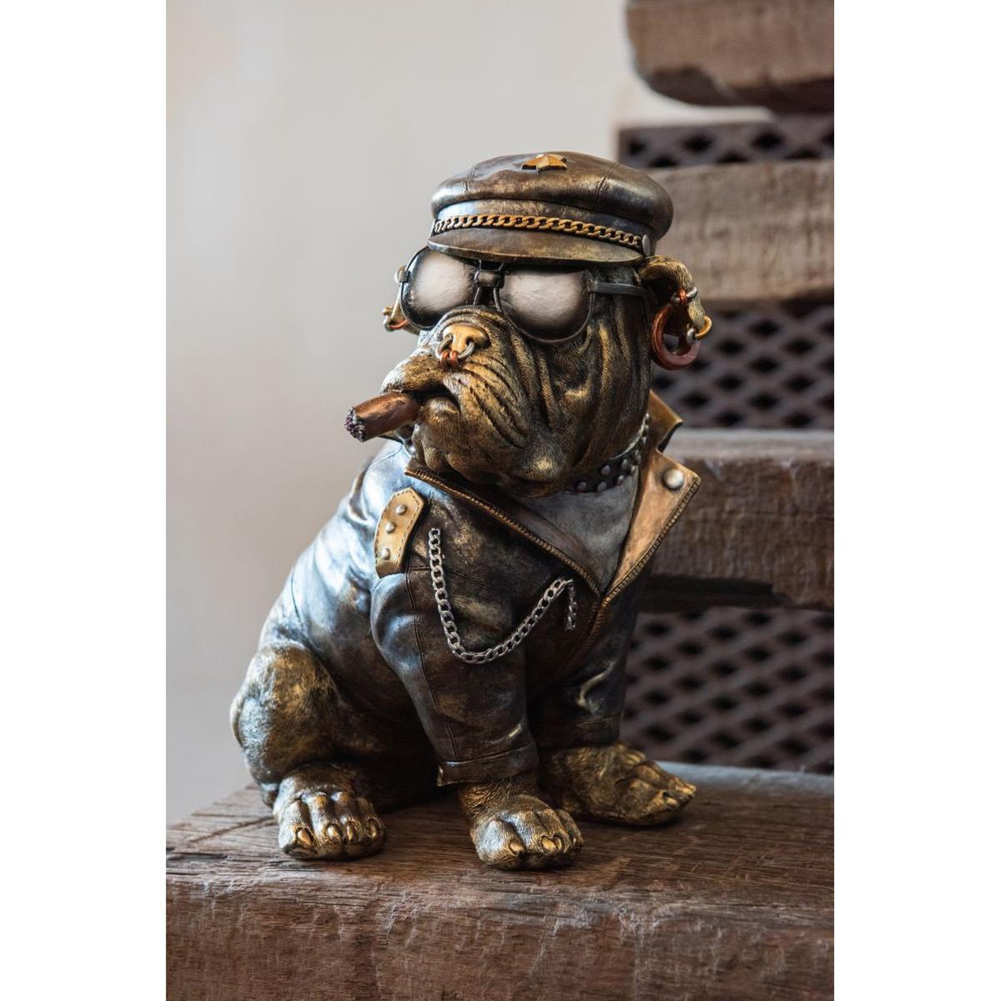 Voir la diapositive 2 : J-LINE Statuette bulldog à cigarette  trendy  33cm marron