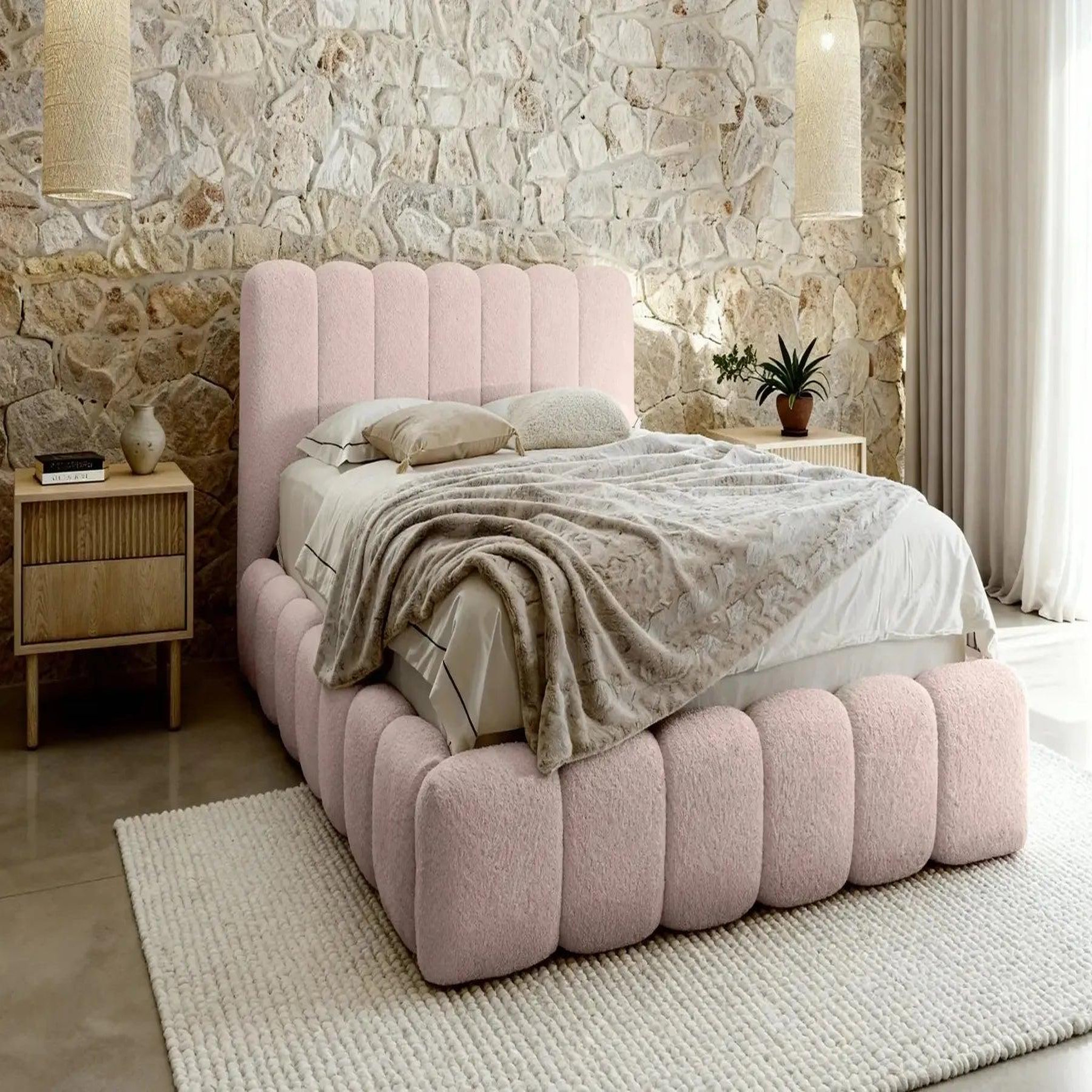 Voir la diapositive 4 : CASANOVA PARIS Garance - lit coffre tissu chenille