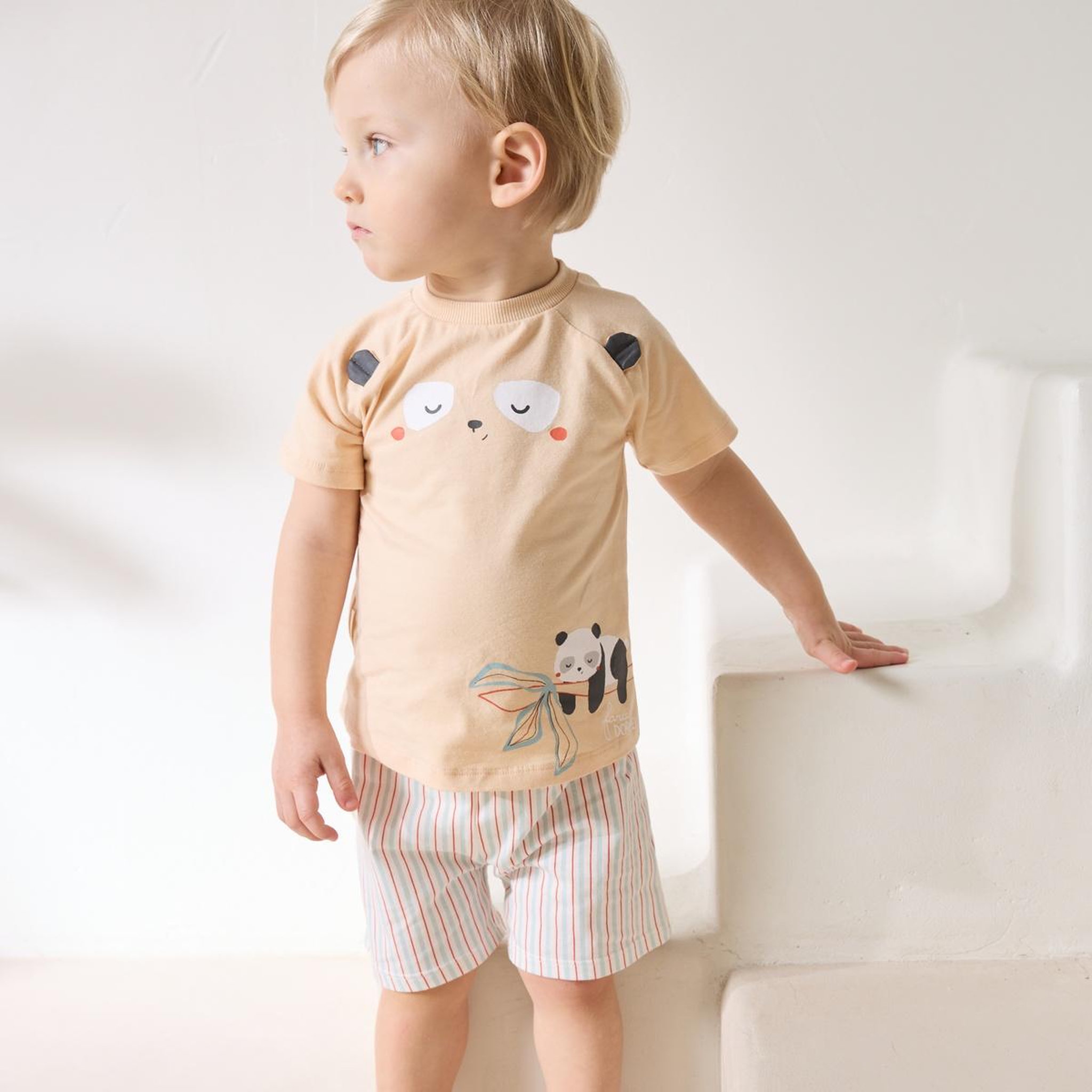 Voir la diapositive 5 : Petit Béguin Pyjama short enfant 2 pièces bento
