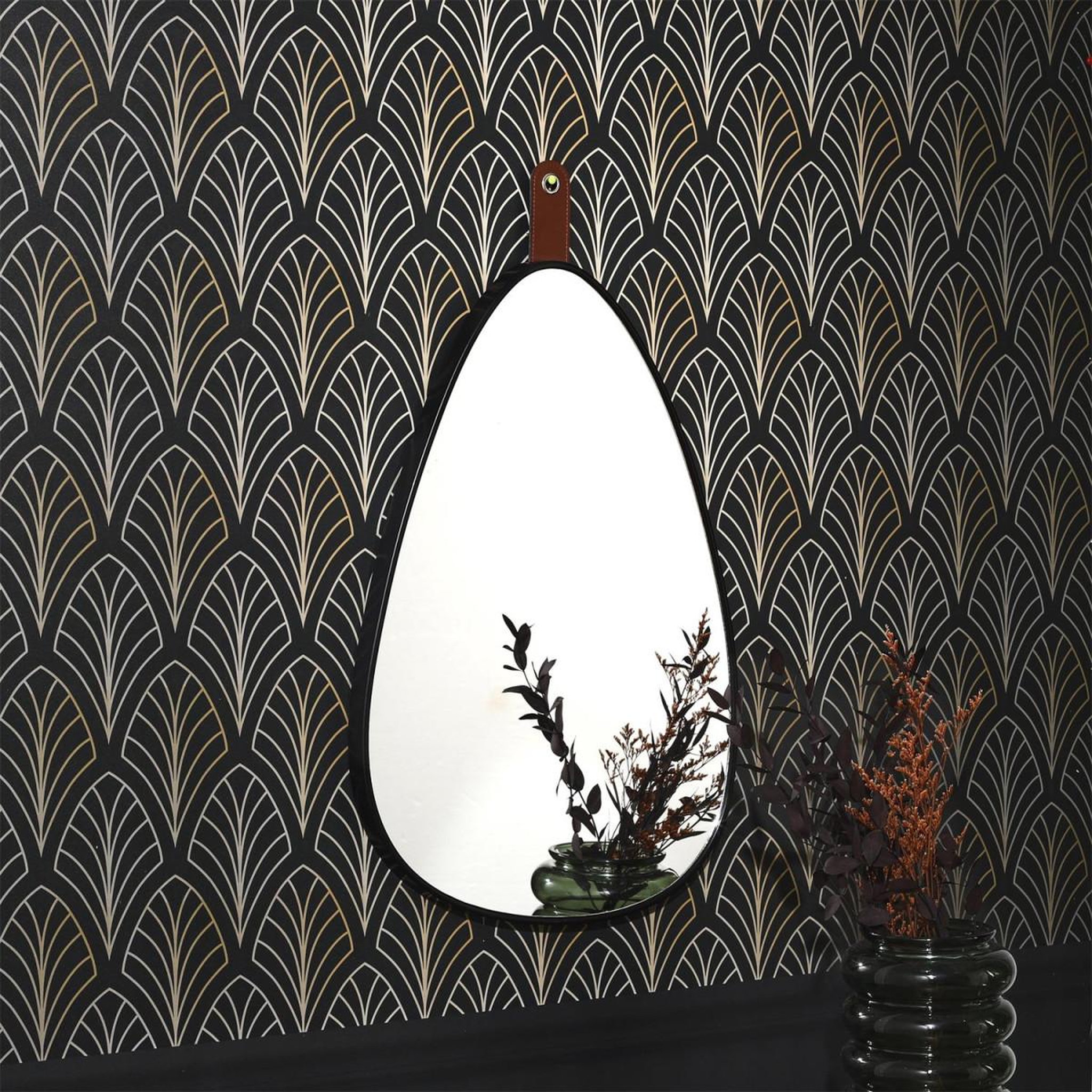 Voir la diapositive 3 : The Home Deco Factory Miroir avec lanière  chicago  60cm noir