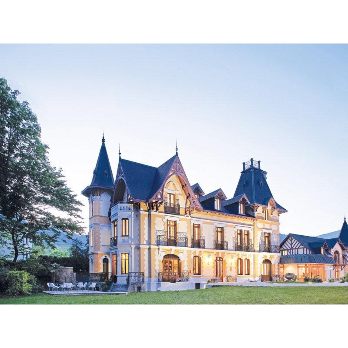 Smartbox Loin d'ici, près du cœur - Coffret Cadeau Séjour