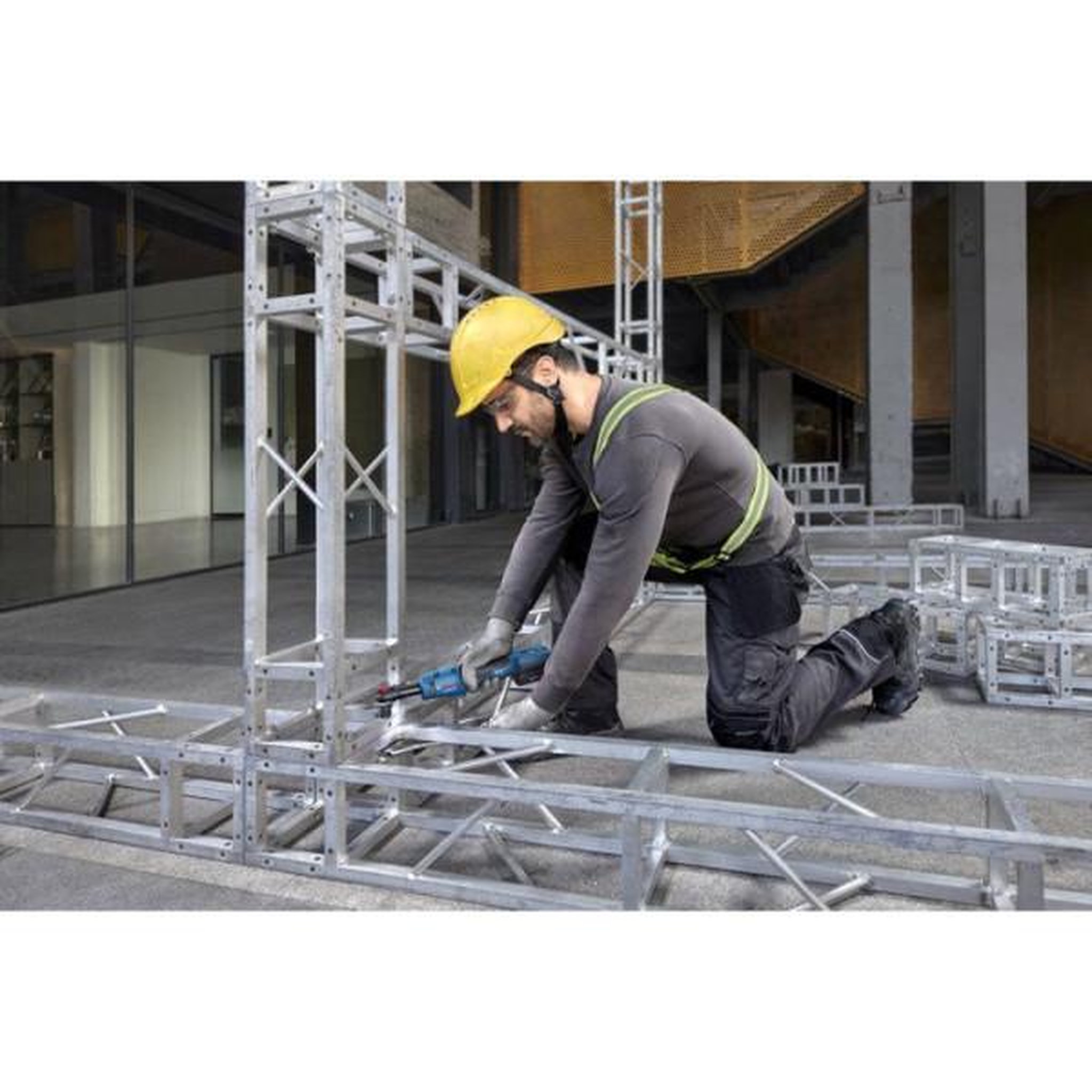 Voir la diapositive 5 : Bosch Professional Clé a cliquet grc 18v-60 professional sans batterie, ni chargeur - livrée dans l-boxx 136 - bosch - 06019n8001