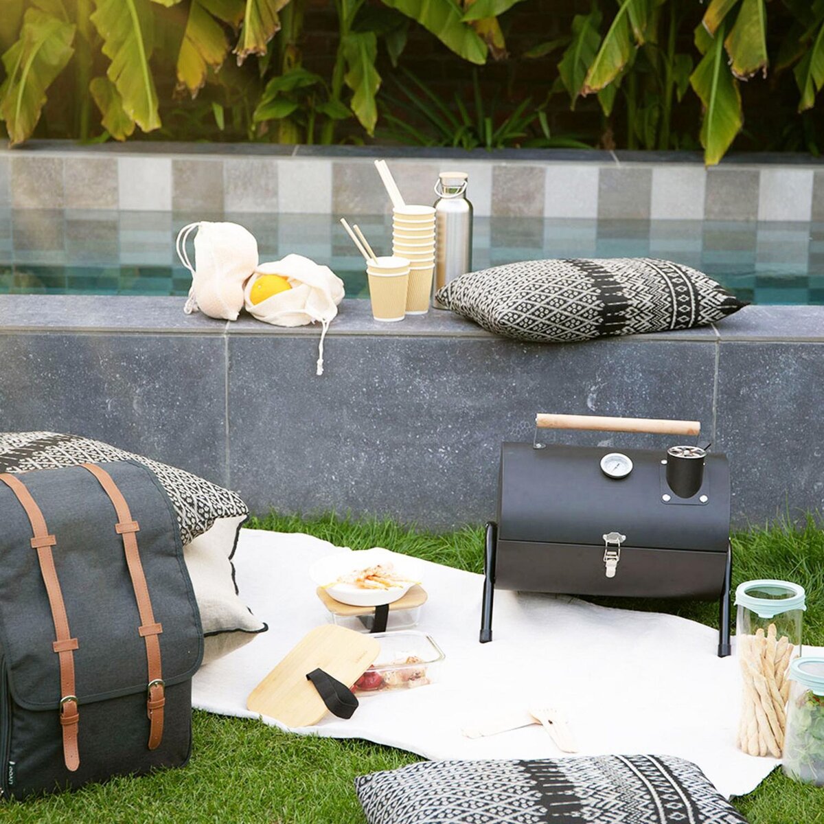 LIVOO Barbecue fumoir portable 33.5x22cm noir - doc269