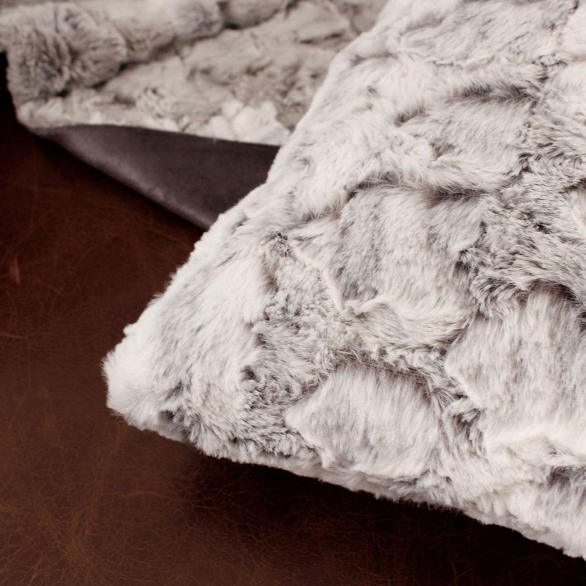 TOILINUX Coussin à poils doux LENVIK