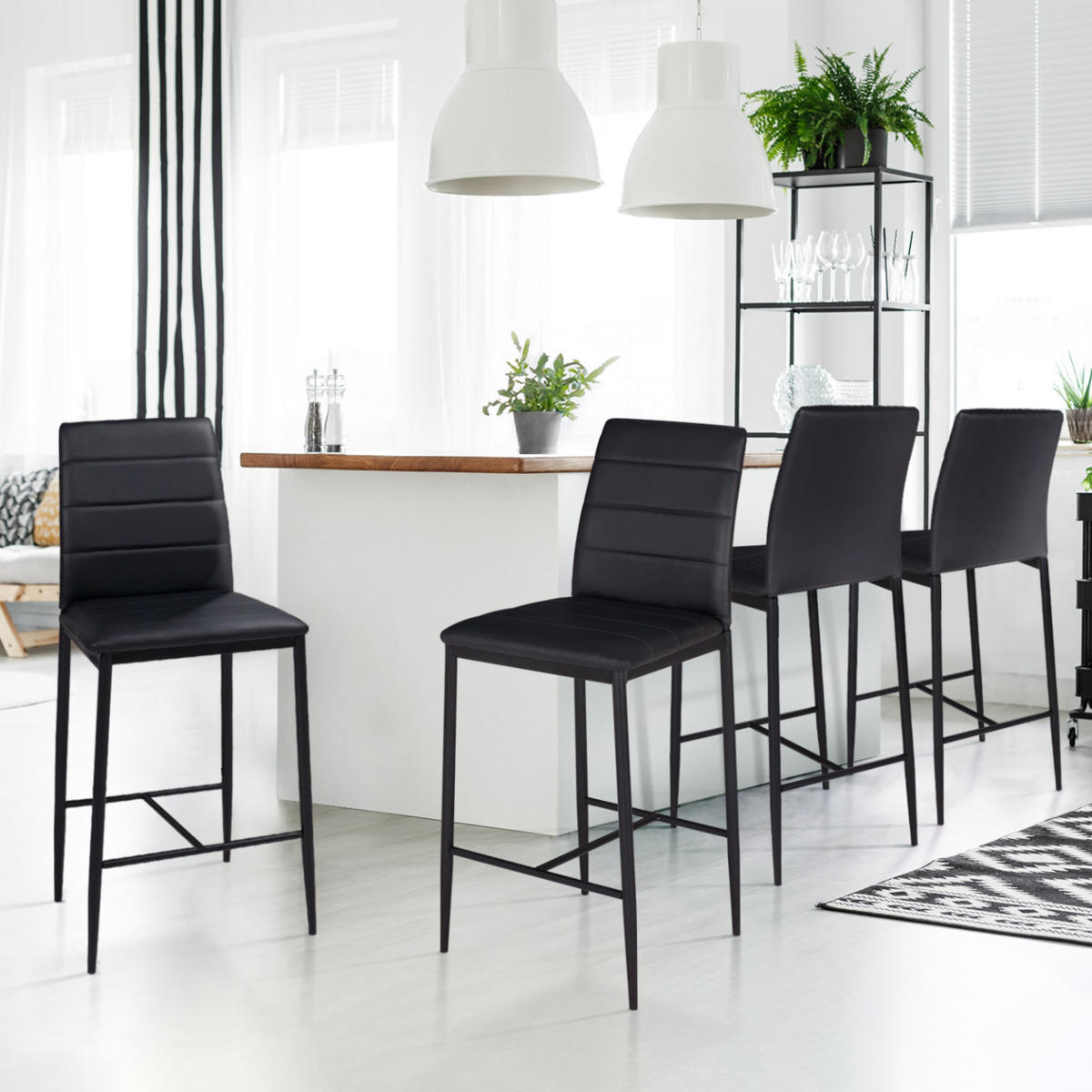 ID MARKET Lot de 4 tabourets ROMANE en PVC noir design contemporain chaises de bar rembourrées