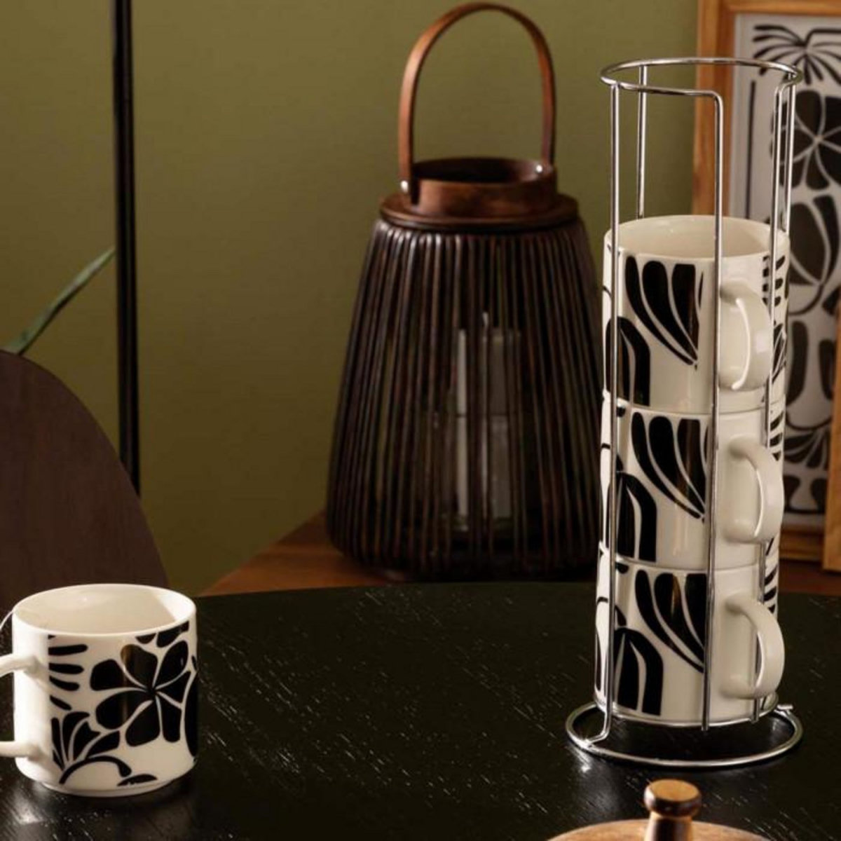 SECRET DE GOURMET Lot de 4 Mugs sur Rack  Twisted Lime  23cl Noir & Blanc