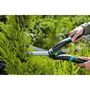 Voir la diapositive 3 : Gardena GARDENA Cisaille a haies PrecisionCut – Lames droites 180mm – Revetement anti-adhérence – Poignées ergo – Garantie 25